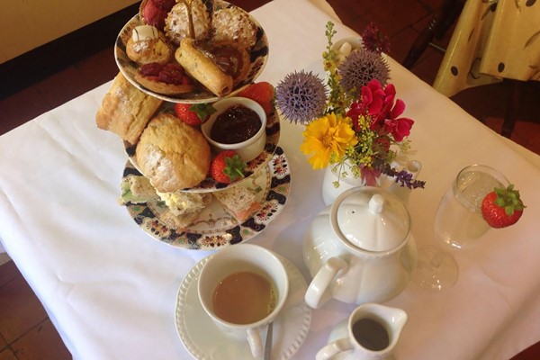 Bottomless Afternoon Tea For Two At Gallery Cafe