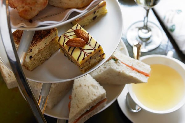 Bottomless Afternoon Tea For Two At Hilton London Westminster