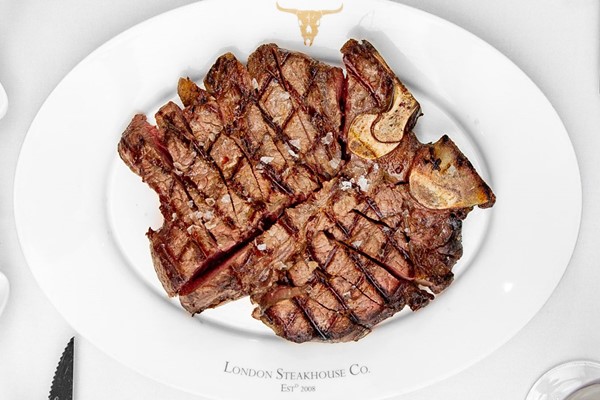 24oz Porterhouse Steak To Share With Unlimited Chips And A Cocktail For Two At London Steakhouse Co
