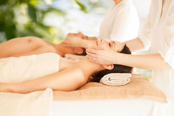 Deluxe Spa Day For Two With Treatment And Lunch At Hellidon Lakes Hotel And Spa